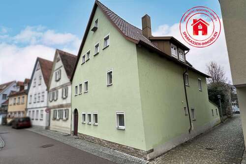 Foto - Haus zum Kaufen in Weikersheim 120.000,00 € 154.6 m²