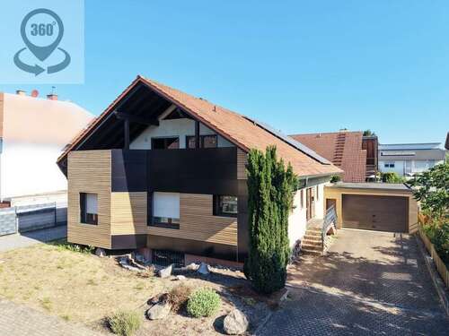 Foto - Haus zum Kaufen in Karlsdorf-Neuthard 655.000,00 € 216 m²