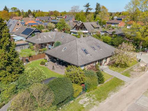 Foto - Haus zum Kaufen in Hatten 560.000,00 € 302 m²
