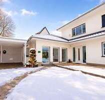 Haus zum Kaufen in Ahrensburg 1.350.000,00 € 277 m²