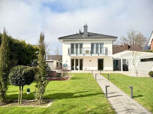 Foto - Haus zum Kaufen in Ahrensburg 1.190.000,00 € 277 m²