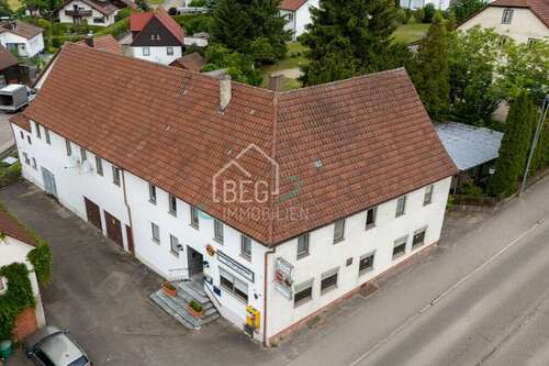 Foto - Haus zum Kaufen in Gschwend 300.000,00 € 185 m²
