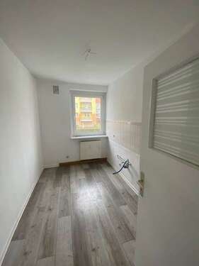 Foto - Wohnung zum Mieten in Roßwein 350,00 € 58 m²