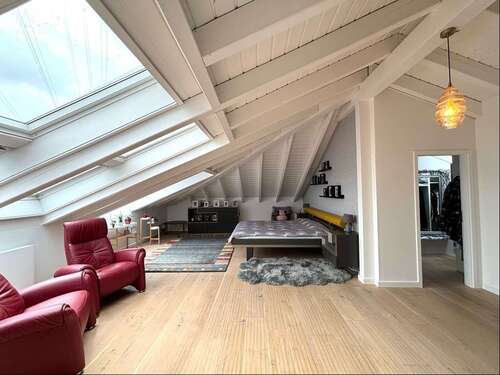 Foto - Haus zum Kaufen in Haan 849.000,00 € 250.86 m²