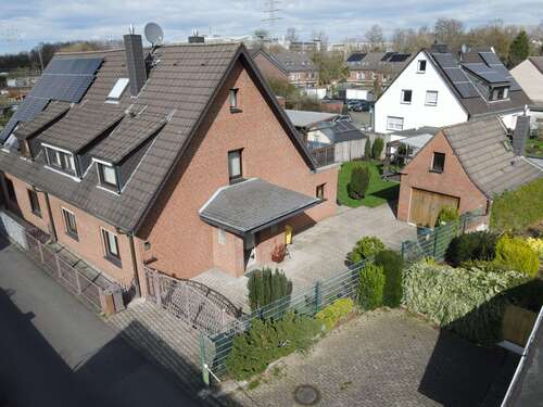 Foto - Haus zum Kaufen in Düsseldorf 698.000,00 € 140 m²