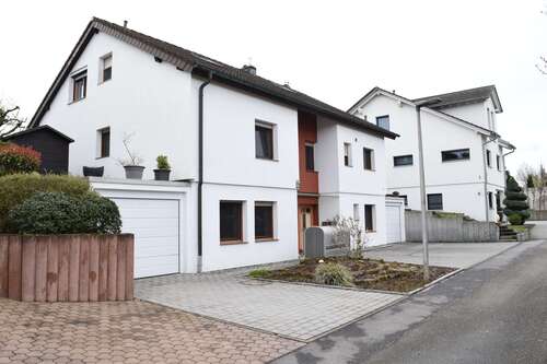 Foto - Haus zum Kaufen in Untereisesheim 695.000,00 € 204 m²
