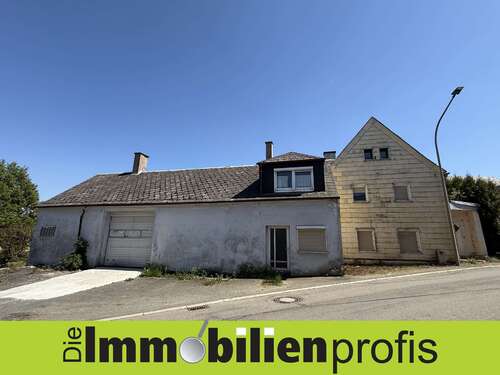 Foto - Haus zum Kaufen in Konradsreuth 73.000,00 € 150 m²