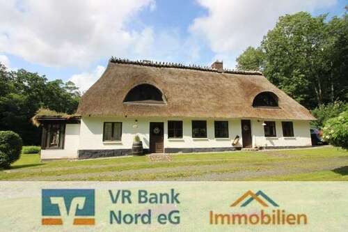 Foto - Haus zum Kaufen in Wees 850.000,00 € 226.59 m²