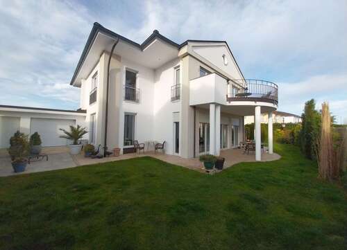 Foto - Haus zum Kaufen in Bellenberg 1.290.000,00 € 230 m²