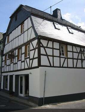 Foto - Haus zum Kaufen in Kempenich 450.000,00 € 356 m²