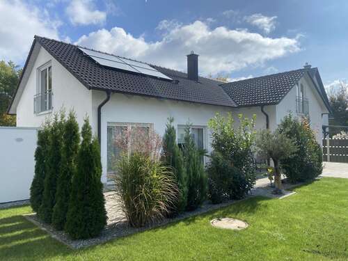 Foto - Haus zum Kaufen in Horgau 698.000,00 € 193 m²