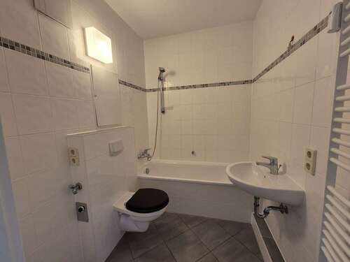 Foto - Wohnung zum Mieten in Suhl 300,27 € 55.78 m²