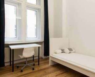 WG-Zimmer in Berlin 670,00 € 12 m²