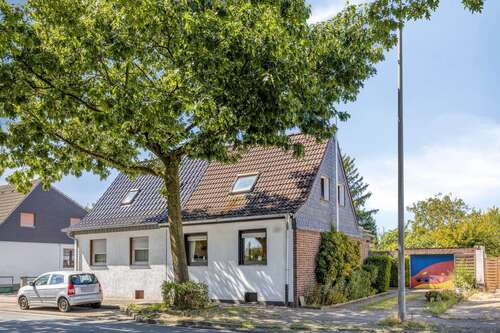 Foto - Haus zum Kaufen in Oberhausen 249.000,00 € 90 m²