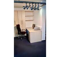 Büro in Würzburg 220,00 € 4 m² - 220,00 EUR Kaltmiete, ca.  4,00 m² in Würzburg (PLZ: 97078)