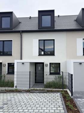 Foto - Haus zum Mieten in Stein 2.400,00 € 145 m²