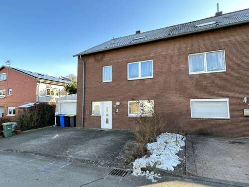 Foto - Haus zum Kaufen in Nordrhein-Westfalen - Warburg 175.000,00 € 162 m²