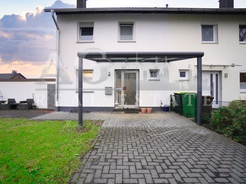 Foto - Haus zum Kaufen in Niederkassel 380.000,00 € 104 m²