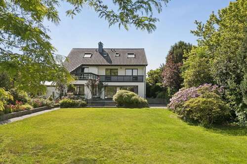 Foto - Haus zum Kaufen in Ratingen-Mitte 995.000,00 € 217 m²