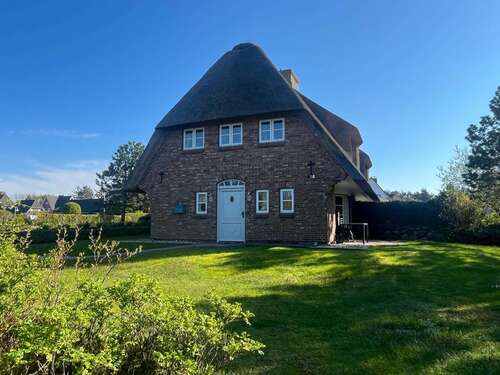 Foto - Haus zum Kaufen in Wenningstedt-Braderup (Sylt) 1.749.000,00 € 140 m²