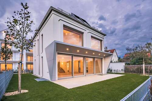 Foto - Haus zum Kaufen in München 2.090.000,00 € 218 m²