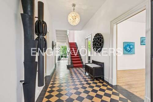 Foto - Haus zum Kaufen in Gummersbach 650.000,00 € 235 m²