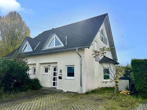 Foto - Haus zum Kaufen in Stelzenberg 325.000,00 € 142.07 m²