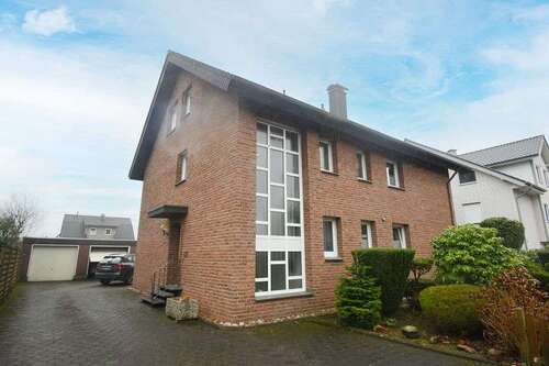 Foto - Haus zum Kaufen in Schloß Holte-Stukenbrock 585.000,00 € 180 m²