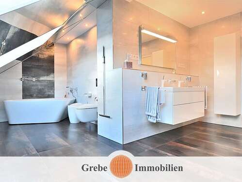 Foto - Haus zum Kaufen in FürstenwaldeSpree 649.000,00 € 290 m²