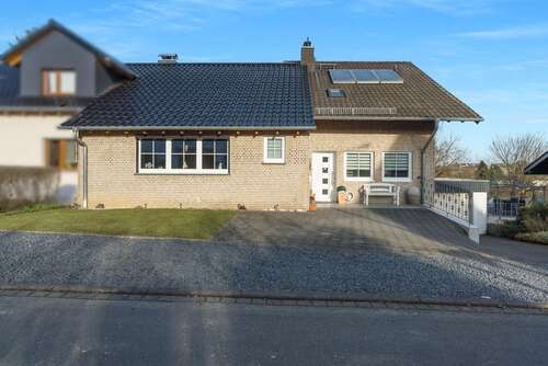 Foto - Haus zum Kaufen in Königswinter 539.000,00 € 192 m²