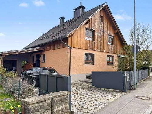 Foto - Haus zum Kaufen in Aiterhofen 398.000,00 € 162.81 m²