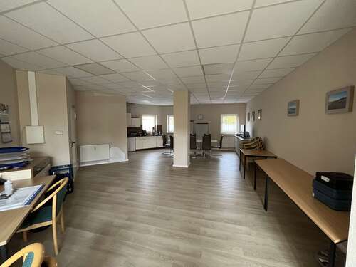 Foto - Wohnung zum Kaufen in Neustadt an der Orla 50.000,00 € 60 m²