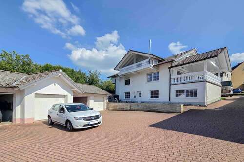 Foto - Haus zum Kaufen in SteinebachSieg 349.000,00 € 280.26 m²