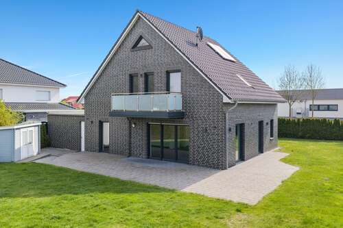 Foto - Haus zum Kaufen in Neustadt am Rübenberge 496.000,00 € 160 m²