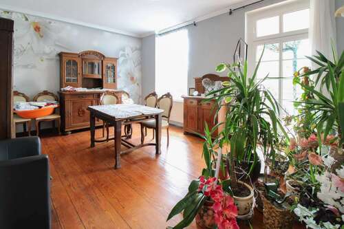 Foto - Haus zum Kaufen in Burg Stargard 470.000,00 € 300 m²