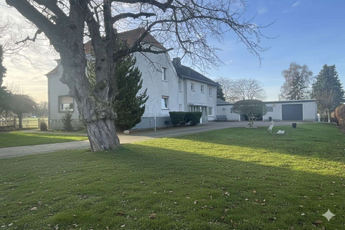 Foto - Haus zum Kaufen in Erwitte 375.000,00 € 280.06 m²