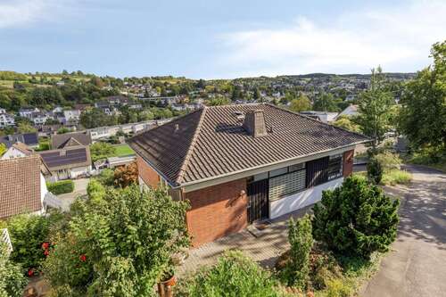 Foto - Haus zum Kaufen in Wachtberg Niederbachem 680.000,00 € 206 m²