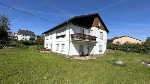 Foto - Haus zum Kaufen in Bogel 250.000,00 € 218 m²