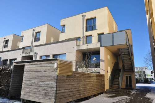 Foto - Haus zum Kaufen in Neu-Ulm 990.000,00 € 255 m²