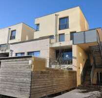 Haus zum Kaufen in Neu-Ulm 990.000,00 € 255 m²