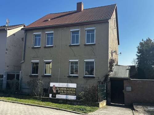 Foto - Haus zum Kaufen in Halle (Saale) 175.000,00 € 140 m²