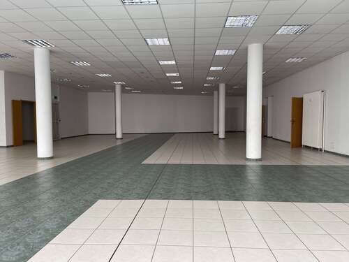 Foto - Einzelhandel in Merseburg 8.000,00 € 800 m²