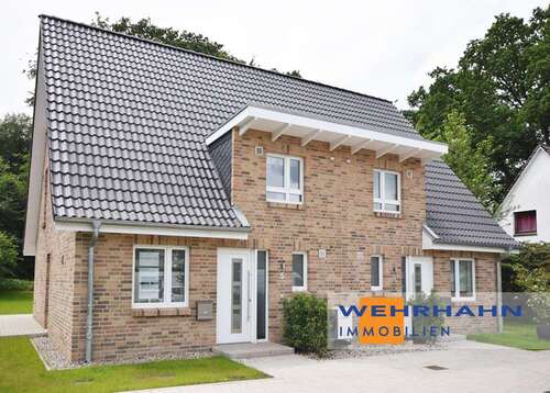 Foto - Haus zum Kaufen in Hoisdorf 660.000,00 € 117.59 m²