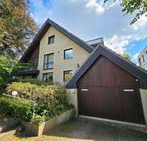 Wohnung zum Mieten in Hamburg-Wellingsbüttel 1.950,00 € 160 m²