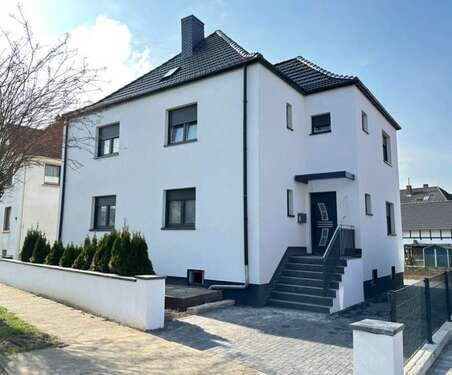 Foto - Haus zum Kaufen in Gronau (Leine) 330.000,00 € 165 m²