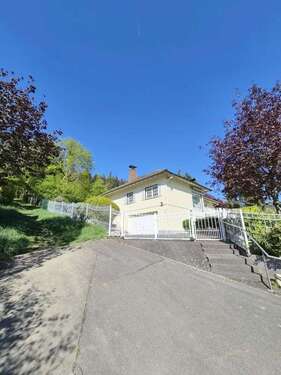 Foto - Haus zum Mieten in Hünstetten-Oberlibbach 3.020,00 € 225 m²