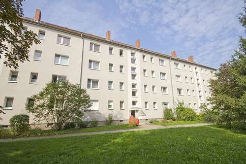 Foto - Wohnung zum Mieten in Halle (Saale) 482,00 € 68.74 m²