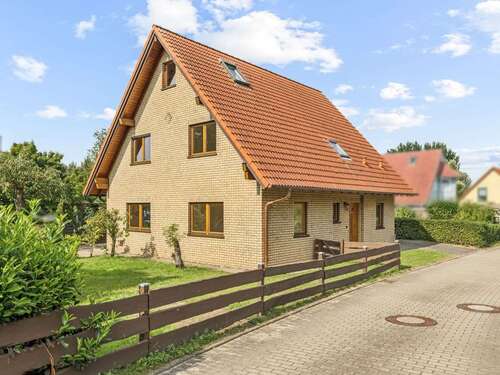 Foto - Haus zum Kaufen in Laage 329.000,00 € 150 m²