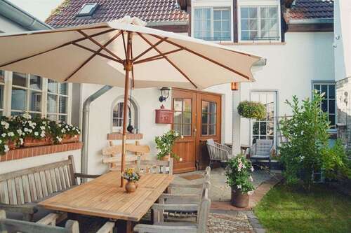 Foto - Haus zum Kaufen in Frankfurt 2.500.000,00 € 517 m²