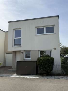 Foto - Haus zum Mieten in Pliezhausen 1.550,00 € 120.99 m²